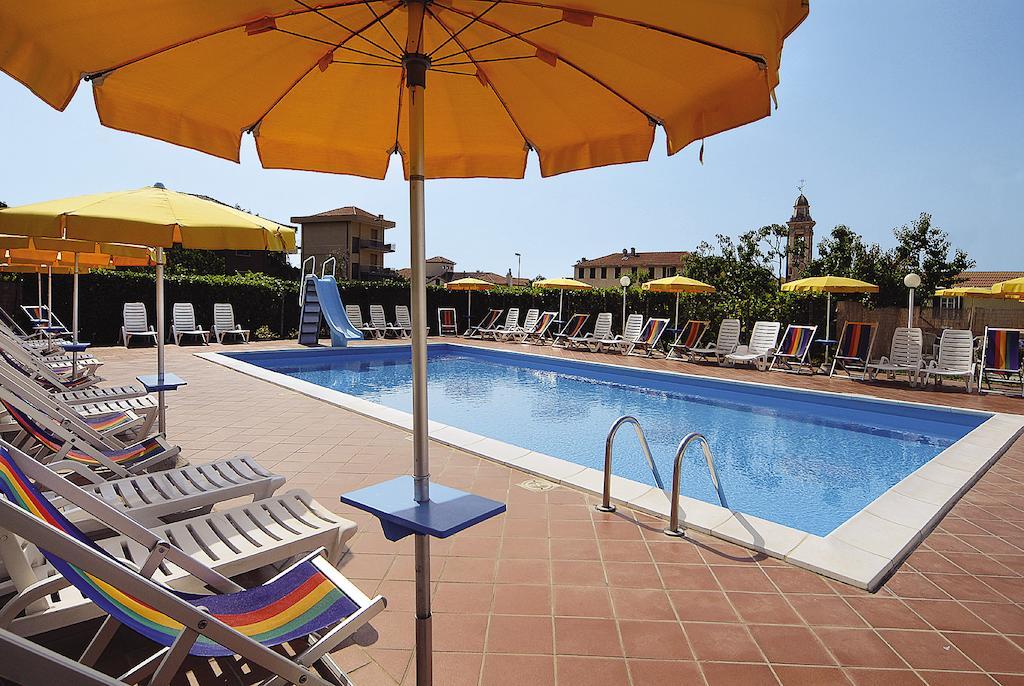 Residence Mizar Pietra Ligure Dış mekan fotoğraf