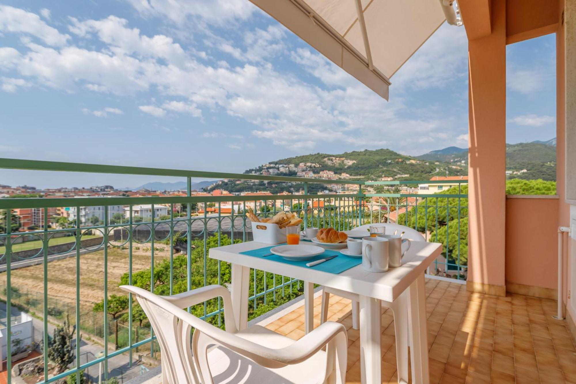 Residence Mizar Pietra Ligure Dış mekan fotoğraf